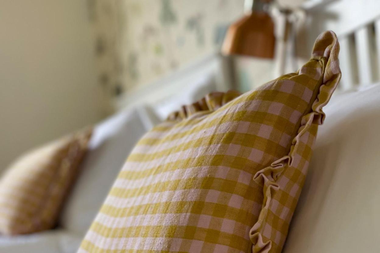 Woodpecker Lodge - Brook Meadow - Sleeps 4 Plus 2 - No Pets Маркет-Харборо Экстерьер фото