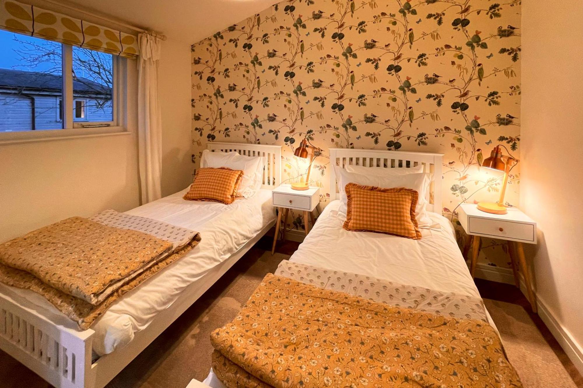 Woodpecker Lodge - Brook Meadow - Sleeps 4 Plus 2 - No Pets Маркет-Харборо Экстерьер фото