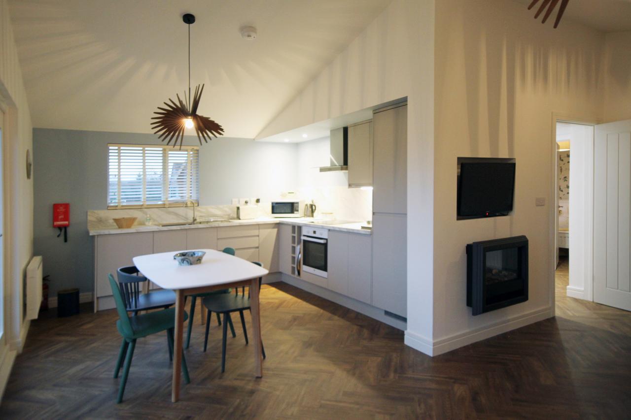 Woodpecker Lodge - Brook Meadow - Sleeps 4 Plus 2 - No Pets Маркет-Харборо Экстерьер фото